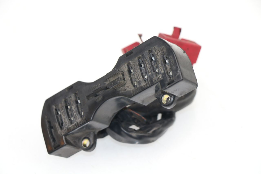 photo de CAJA FUSIBLES HONDA VF 1000 (1984 - 1988)