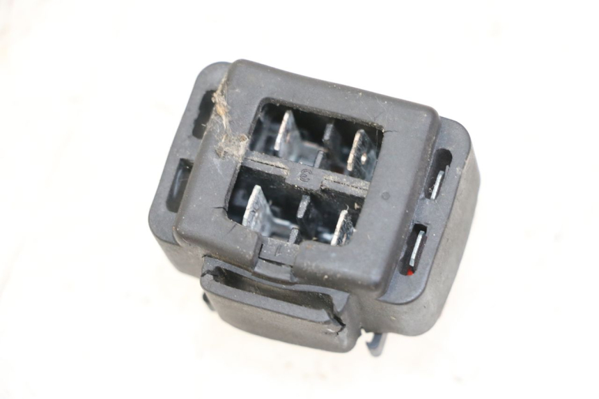 photo de CAJA FUSIBLES YAMAHA YP MAJESTY 125 (2007 - 2010)