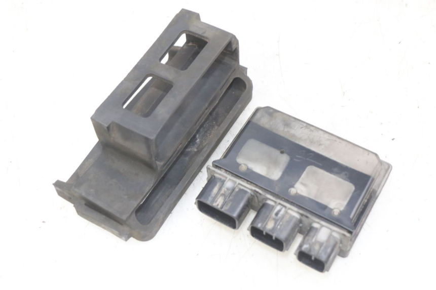 photo de PORTAFUSIBLE KAWASAKI Z 750 (2007 - 2013)