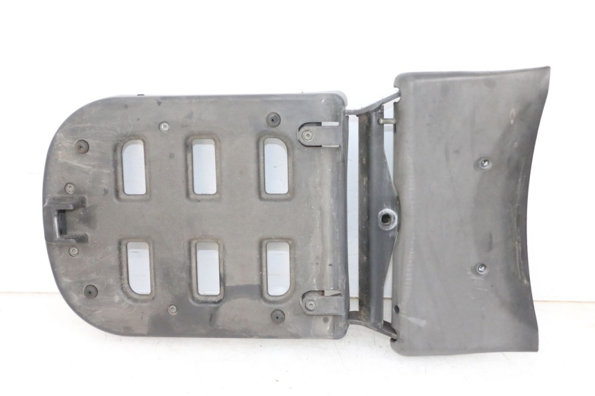 photo de PORTAEQUIPAJES  PIAGGIO MP3 RL 250 (2006 - 2010) - Detalle de la pieza