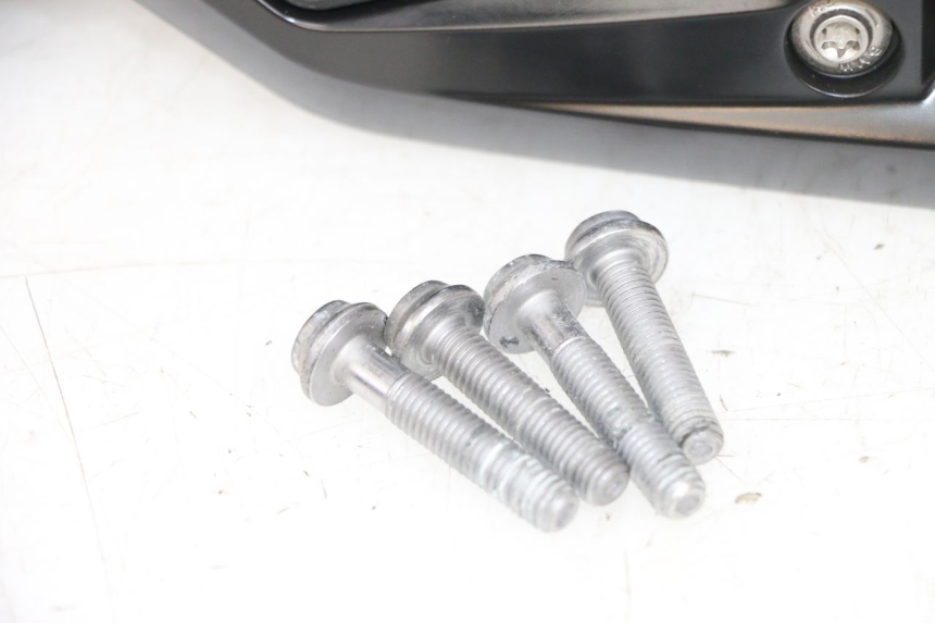 photo de PORTAEQUIPAJES  BMW R GS 1250 (2021 - 2024) - Zoom sobre los componentes