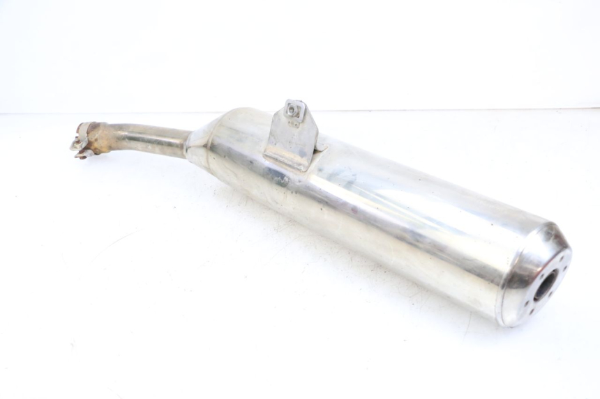 photo de DERECHA ESCAPE YAMAHA FJR ABS 1300 (2006 - 2012) - Detalles de los puntos de fijación