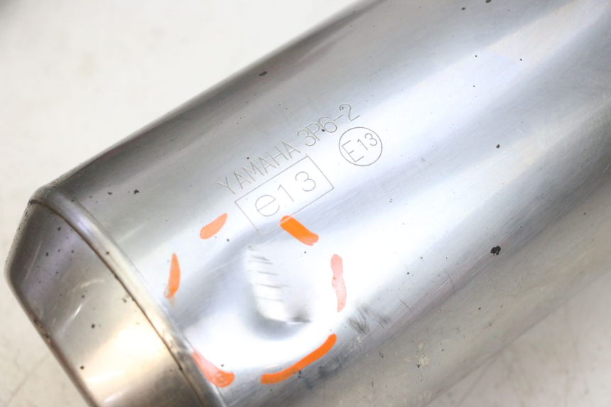 photo de DERECHA ESCAPE YAMAHA FJR ABS 1300 (2006 - 2012) - Detalle de la pieza