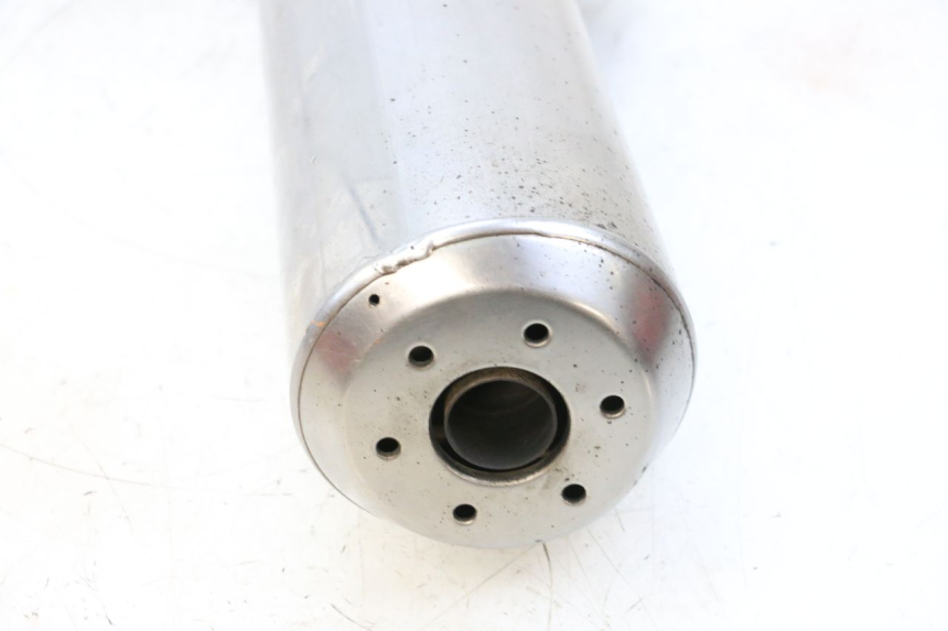 photo de DERECHA ESCAPE YAMAHA FJR ABS 1300 (2006 - 2012) - Primer plano técnico