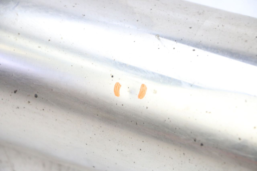 photo de IZQUIERDA ESCAPE YAMAHA FJR ABS 1300 (2006 - 2012) - Estado de la superficie y material