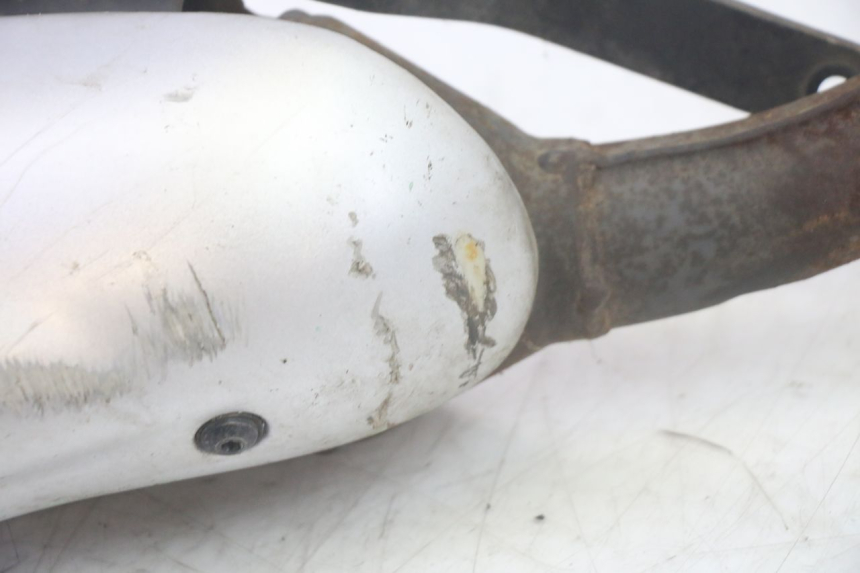 photo de ESCAPE PEUGEOT LUDIX 50 (2008 - 2017) - Detalles de los puntos de fijación