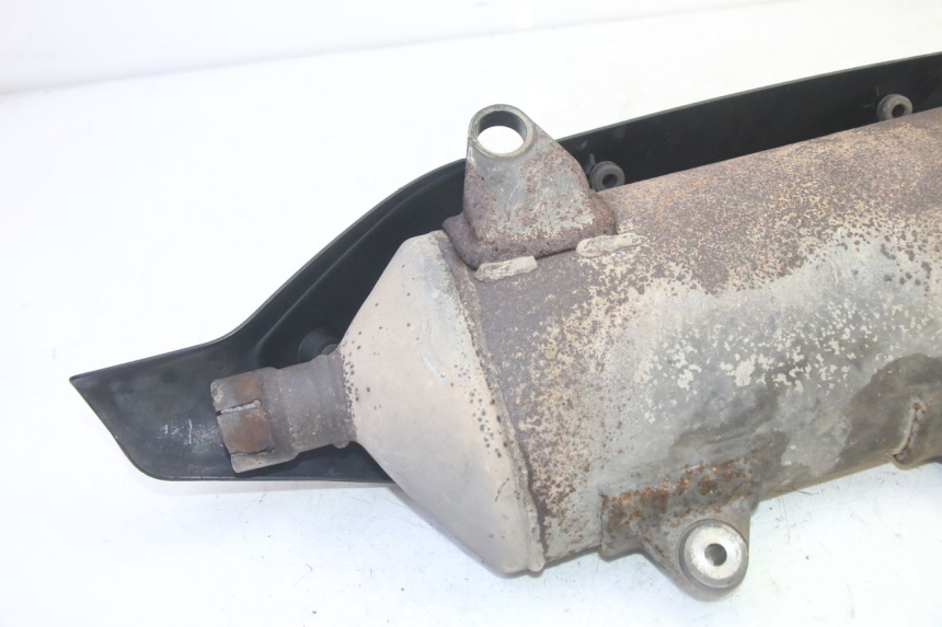 photo de ESCAPE PIAGGIO MP3 HPE 350 (2018 - 2020) - Detalles de los puntos de fijación