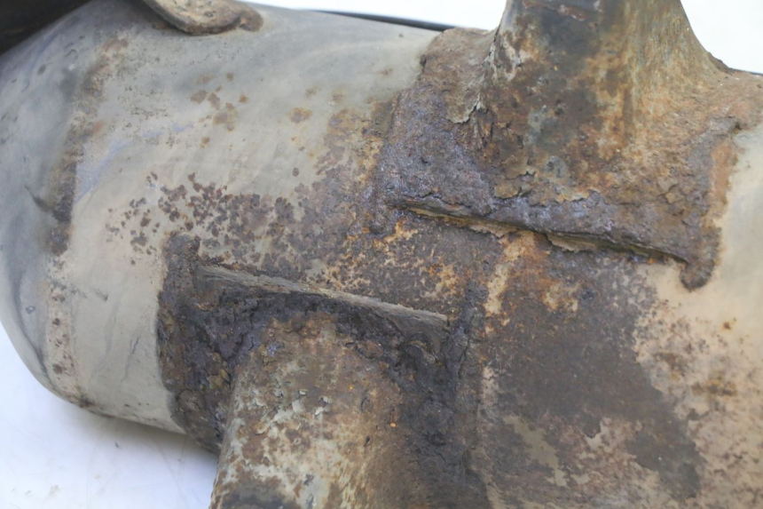 photo de ESCAPE PIAGGIO MP3 RL 250 (2007 - 2010) - Detalles de los puntos de fijación