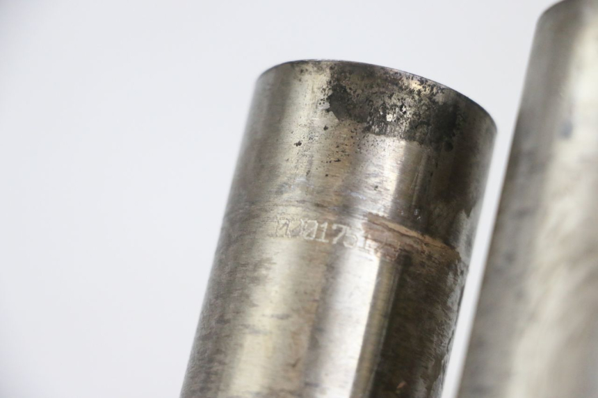 photo de ESCAPE YAMAHA MT-07 MT07 ABS 700 (2018 - 2020) - Zoom sobre los componentes