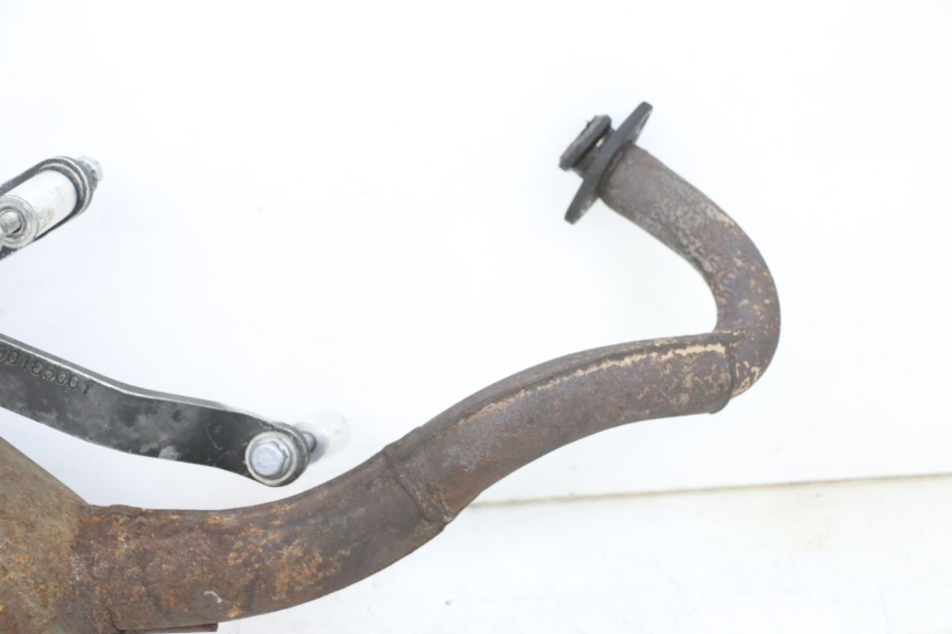 photo de ESCAPE PIAGGIO NEW TYPHOON 50 (2018 - 2021) - Enfoque en la estructura