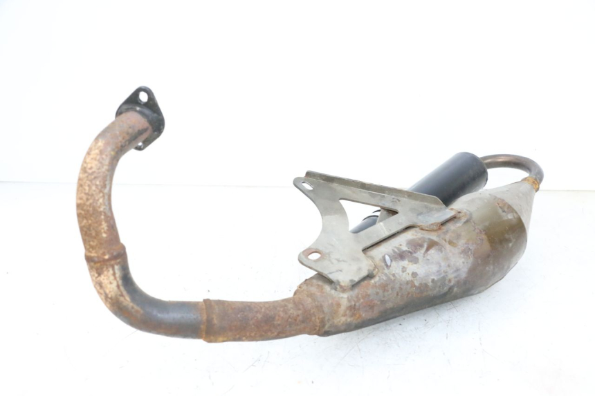 photo de ESCAPE PIAGGIO NEW TYPHOON 50 (2018 - 2021) - Primer plano técnico