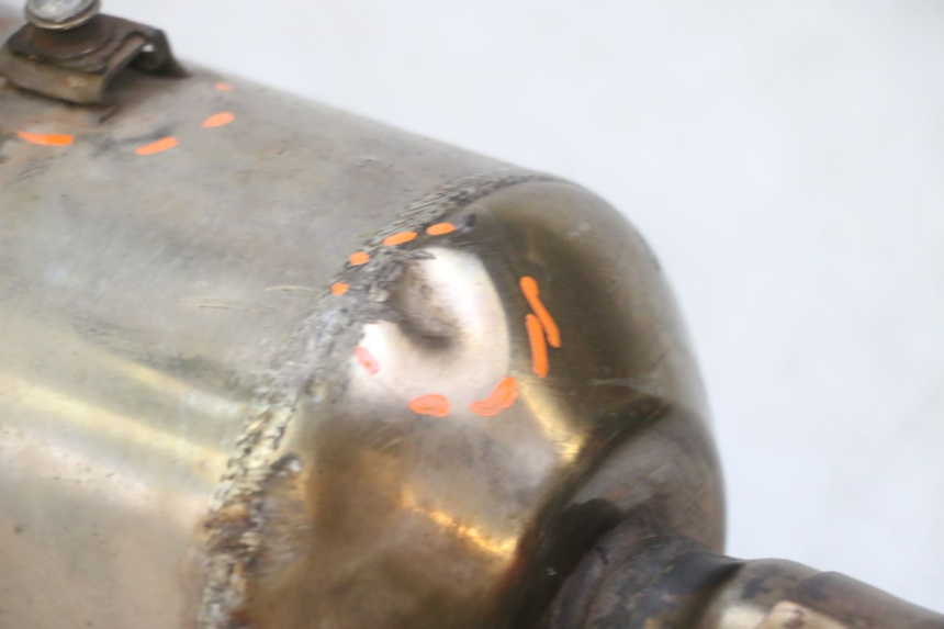 photo de ESCAPE PEUGEOT SATELIS 125 (2013 - 2018) - Enfoque en la estructura