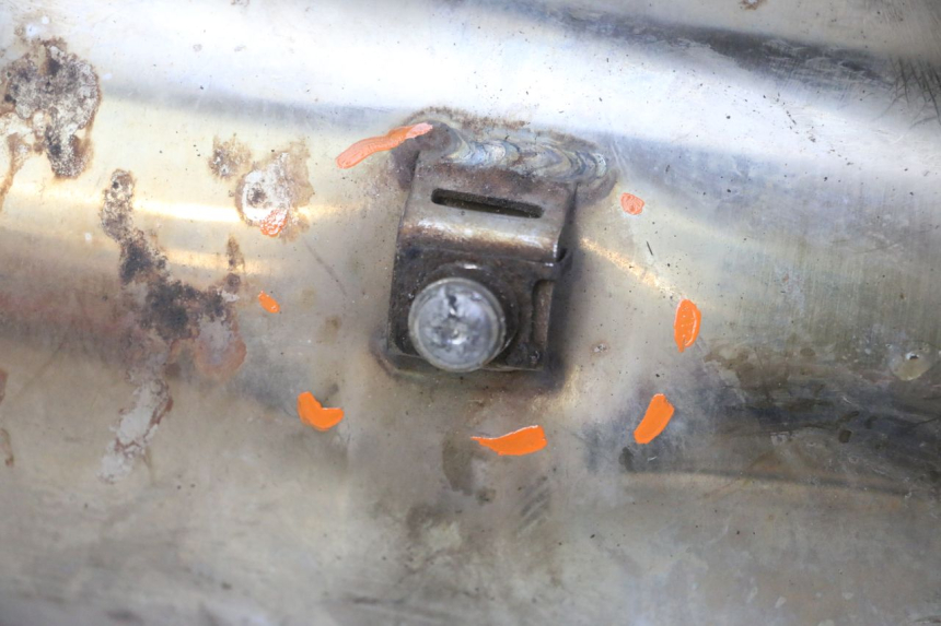 photo de ESCAPE PEUGEOT SATELIS 125 (2013 - 2018) - Perfil de la pieza de repuesto