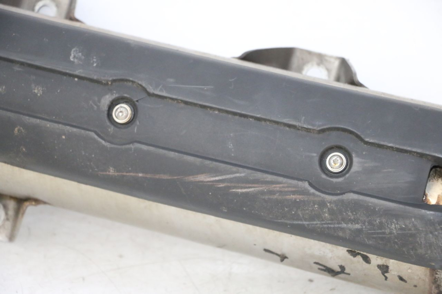 photo de ESCAPE PEUGEOT SATELIS 125 (2013 - 2018) - Perfil de la pieza de repuesto