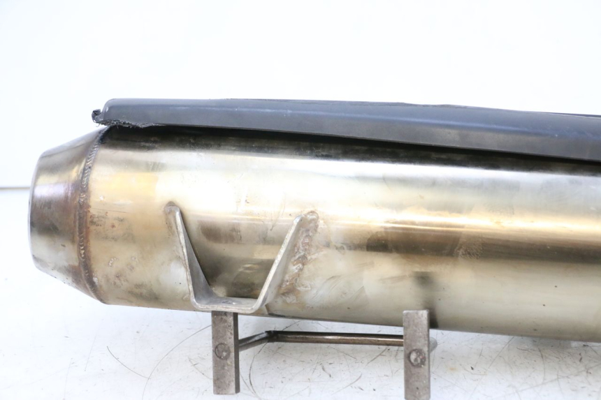 photo de ESCAPE PEUGEOT SATELIS 125 (2013 - 2018) - Detalle de la pieza