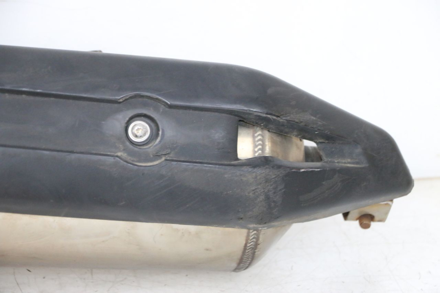 photo de ESCAPE PEUGEOT SATELIS 125 (2013 - 2018) - Enfoque en la estructura