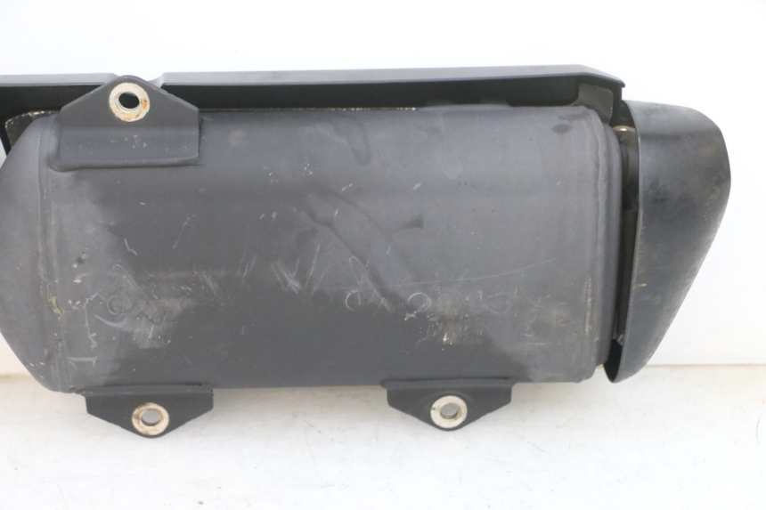 photo de ESCAPE YAMAHA TRICITY 300 (2020 - 2024) - Detalles de los puntos de fijación