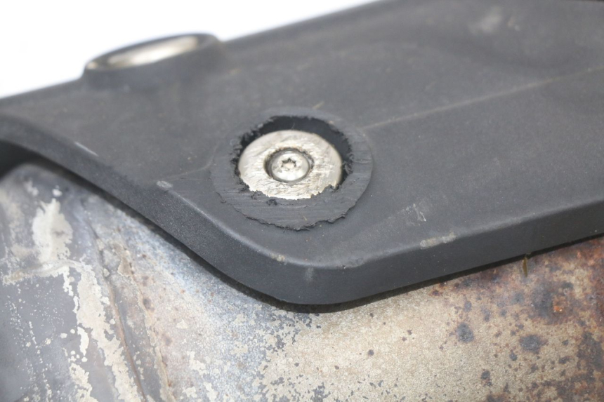 photo de ESCAPE PIAGGIO XEVO - X EVO 125 (2007 - 2016) - Primer plano técnico