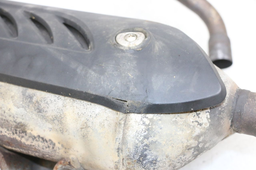 photo de ESCAPE PIAGGIO XEVO - X EVO 125 (2007 - 2016) - Primer plano técnico