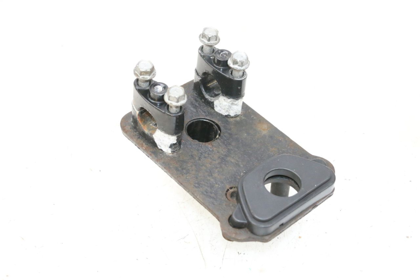 photo de POTENCIA MANILLAR JM MOTORS GTS 125 (2015 - 2019) - Primer plano técnico