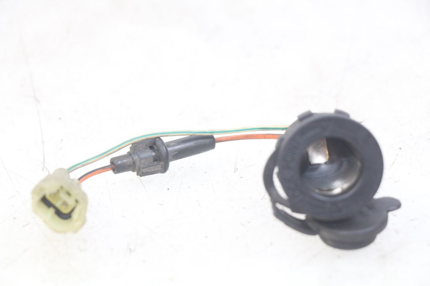 photo de TOMA DE ENCENDEDOR KYMCO DINK STREET 125 (2009 - 2014)