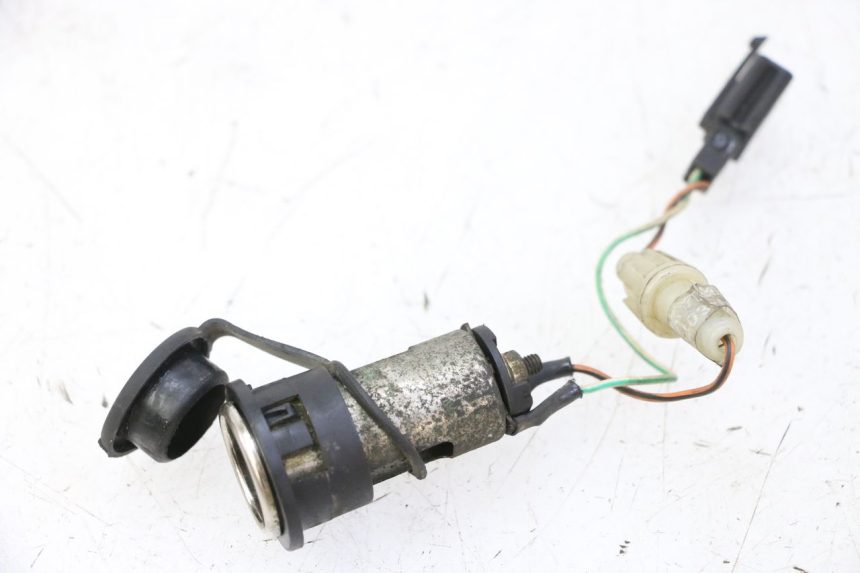 photo de TOMA MECHERO KYMCO GRAND DINK 125 (2002 - 2007)