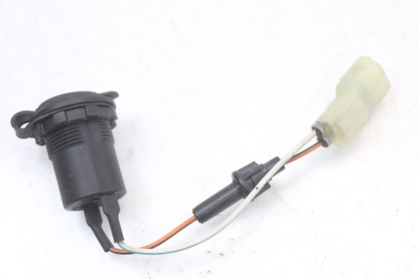 photo de Toma de encendedor KYMCO DINK STREET ABS 125 (2011 - 2018)