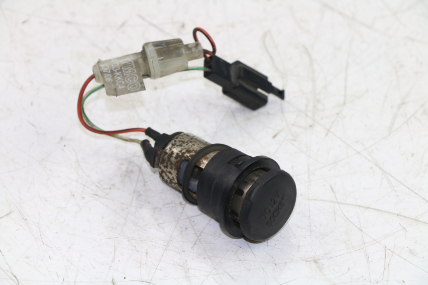 photo de TOMA MECHERO KYMCO GRAND DINK 125 (2002 - 2007)