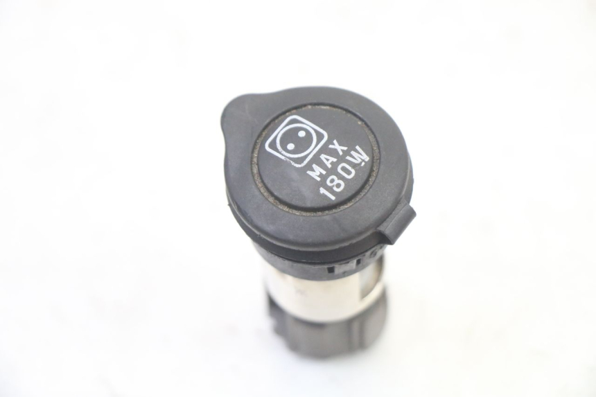 photo de Toma de encendedor PIAGGIO MP3 500 (2011 - 2015)
