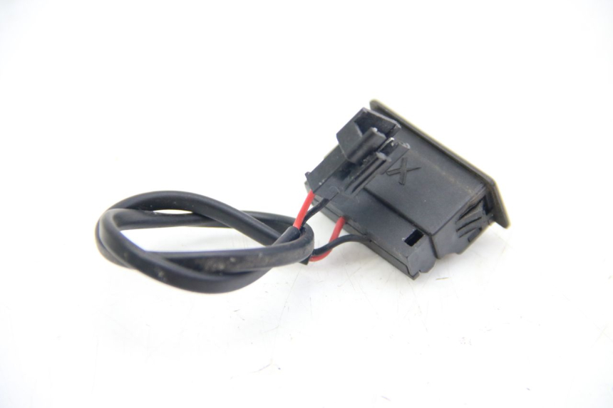 photo de TOMA DE ENCENDEDOR RED ELECTRIC RED E PRO 1 (2017 - 2019)