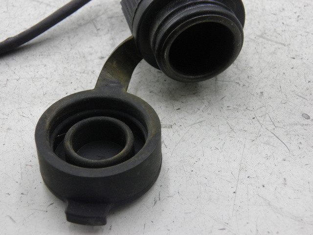 photo de TOMA MECHERO SYM GTS EVO 125 (2009 - 2013)