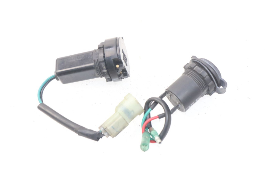 photo de TOMA MECHERO SYM JOYMAX 250 (2013 - 2017)