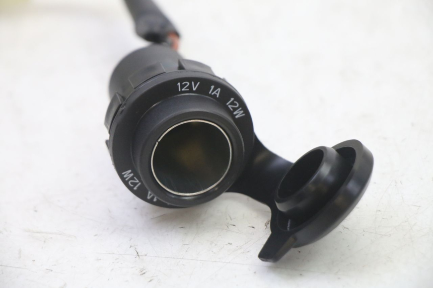 photo de TOMA MECHERO YAMAHA XMAX X-MAX 125 (2021 - 2025)