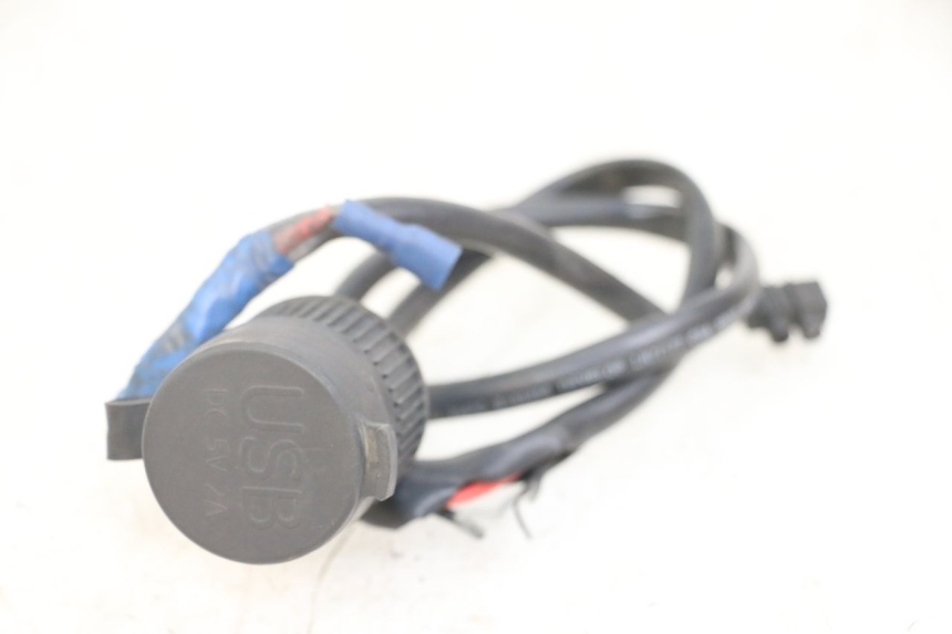 photo de TOMA MECHERO PIAGGIO XEVO - X EVO 125 (2007 - 2017) - Zoom estado de uso