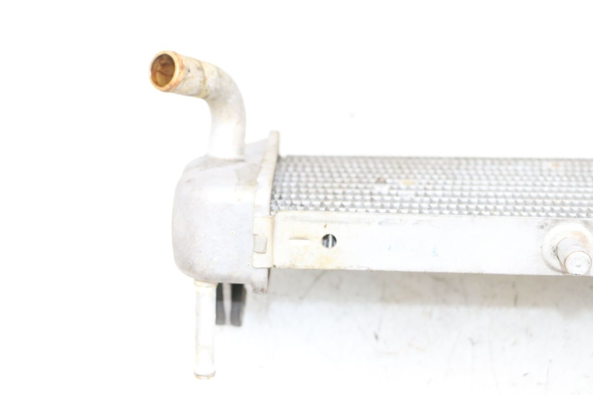 photo de RADIADOR YAMAHA XMAX X-MAX 125 (2006 - 2009) - Primer plano técnico