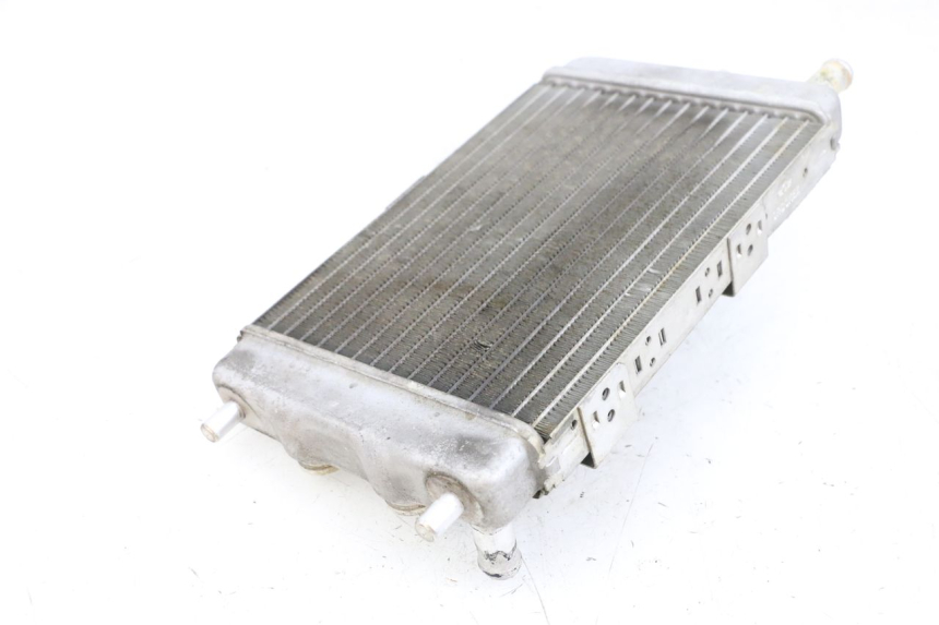 photo de RADIADOR YAMAHA YP MAJESTY 125 (2002 - 2006) - Otra perspectiva