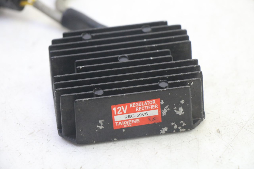 photo de REGULADOR DE CARGA QUADRO 4 4D 350 (2015 - 2018)