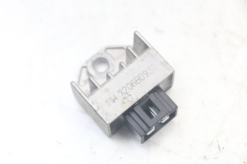 photo de REGULADOR DE CARGA YAMAHA AEROX 2T 50 (2013 - 2017)