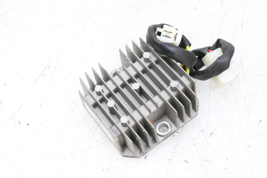 photo de REGULADOR DE CARGA KYMCO AGILITY 4T 50 (2018 - 2022) - Vista principal