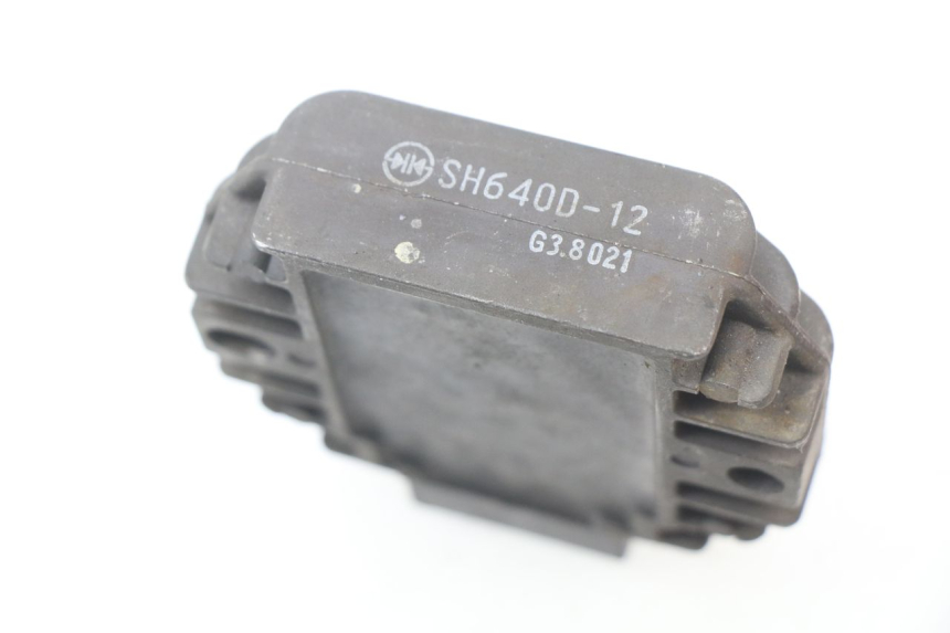 photo de REGULADOR PIAGGIO BEVERLY 125 (1998 - 2005)