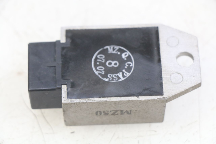 photo de REGULADOR DE CARGA BAOTIAN BT 49 QT-9 50 (2006 - 2010)
