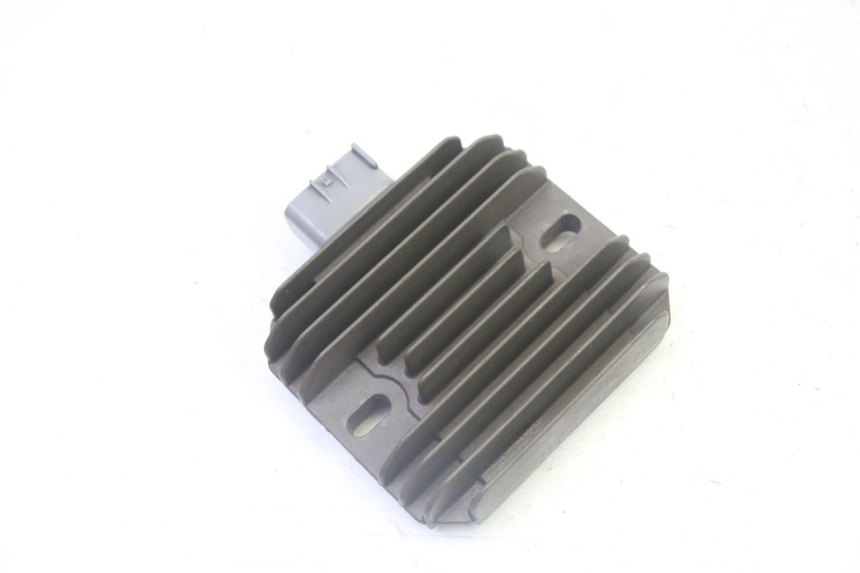 photo de REGULADOR DE CARGA SUZUKI BURGMAN 125 (2007 - 2014)