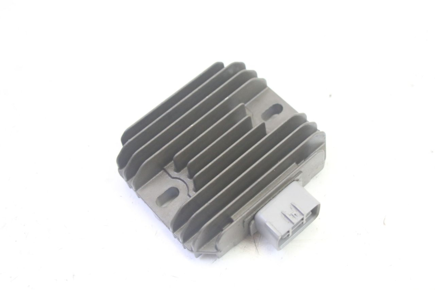 photo de REGULADOR DE CARGA SUZUKI BURGMAN 125 (2007 - 2014) - Detalle de la pieza