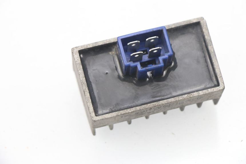 photo de REGULADOR HONDA CBF 125 (2009 - 2015)