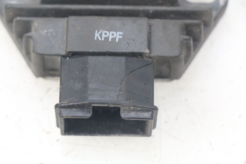 photo de REGULADOR HONDA CBR R 125 (2003 - 2006)