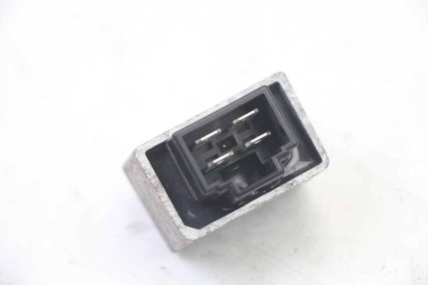 photo de REGULADOR DE CARGA PEUGEOT CITYSTAR 2T 50 (2018 - 2021) - Zoom estado de uso