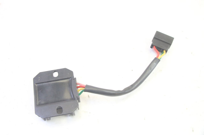 photo de REGULADOR DE CARGA SYM CROX 4T 50 (2016 - 2023) - Zoom estado de uso