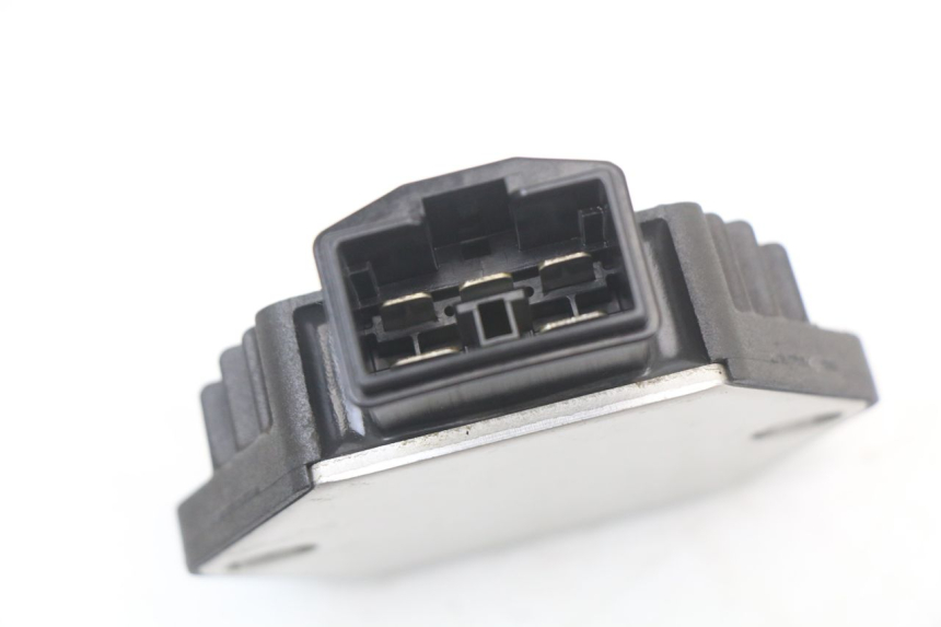 photo de REGULADOR DE CARGA HONDA FES PANTHEON 2T 125 (1998 - 2002)