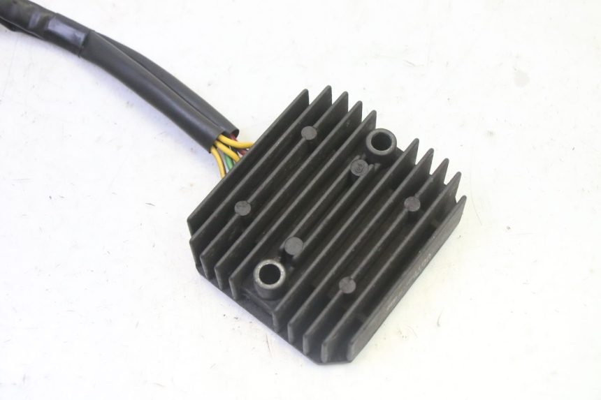 photo de REGULADOR DE CARGA HONDA FES S-WING SWING ABS 125 (2007 - 2015)