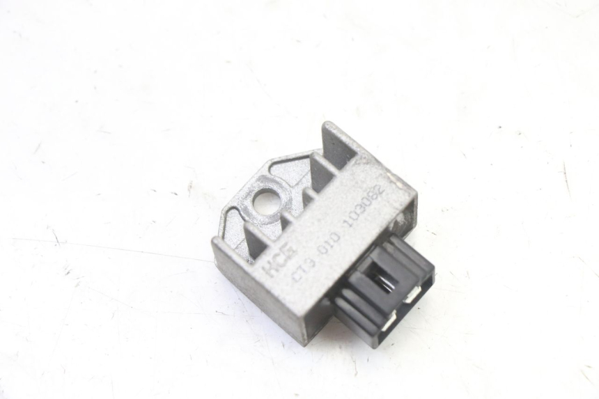 photo de REGULADOR SYM FIDDLE 2 S 125 (2012 - 2014)